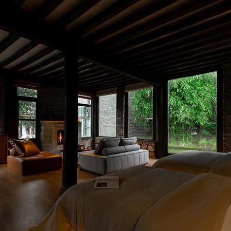 Adonis Inn Lijiang 麗江市 エクステリア 写真