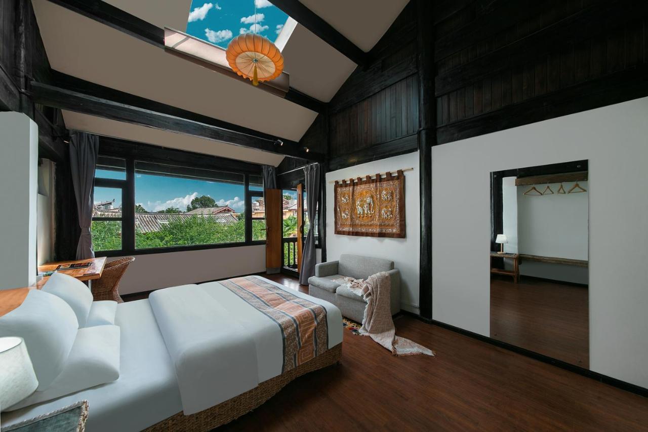 Adonis Inn Lijiang 麗江市 エクステリア 写真