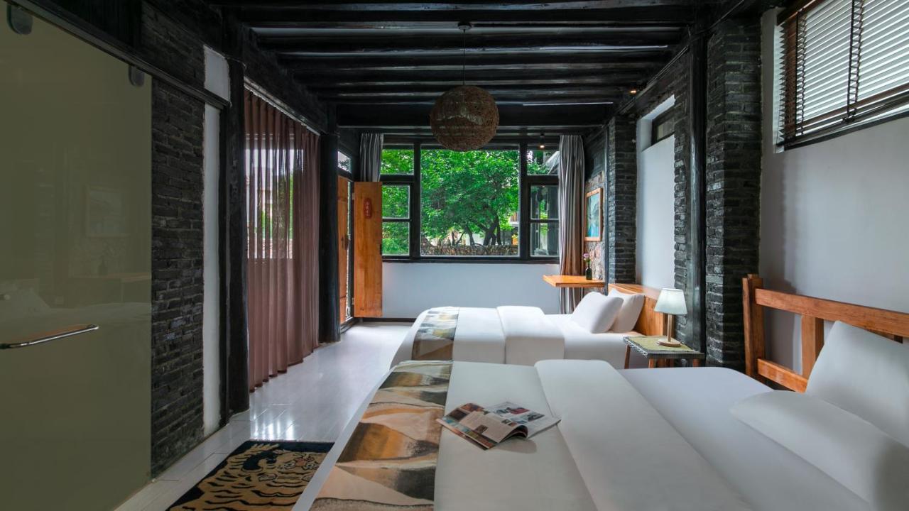 Adonis Inn Lijiang 麗江市 エクステリア 写真