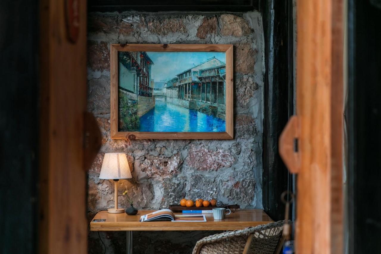 Adonis Inn Lijiang 麗江市 エクステリア 写真