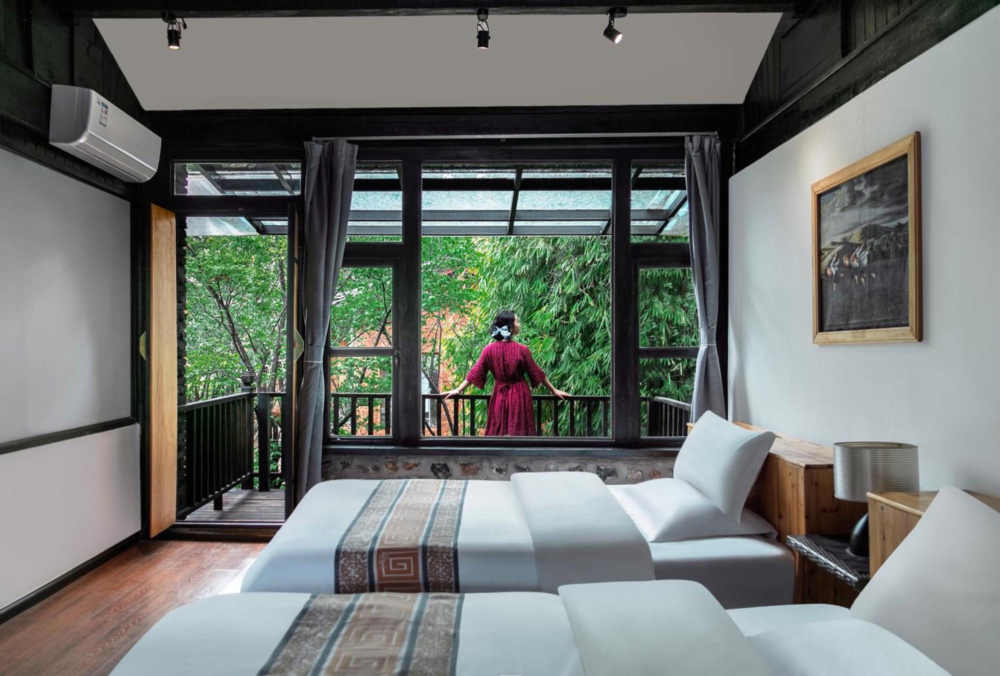 Adonis Inn Lijiang 麗江市 エクステリア 写真