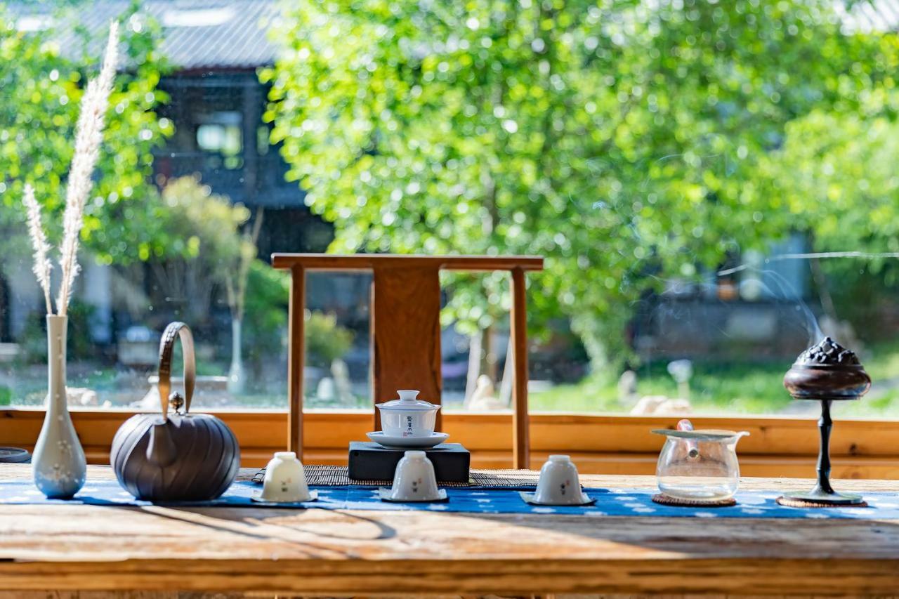 Adonis Inn Lijiang 麗江市 エクステリア 写真
